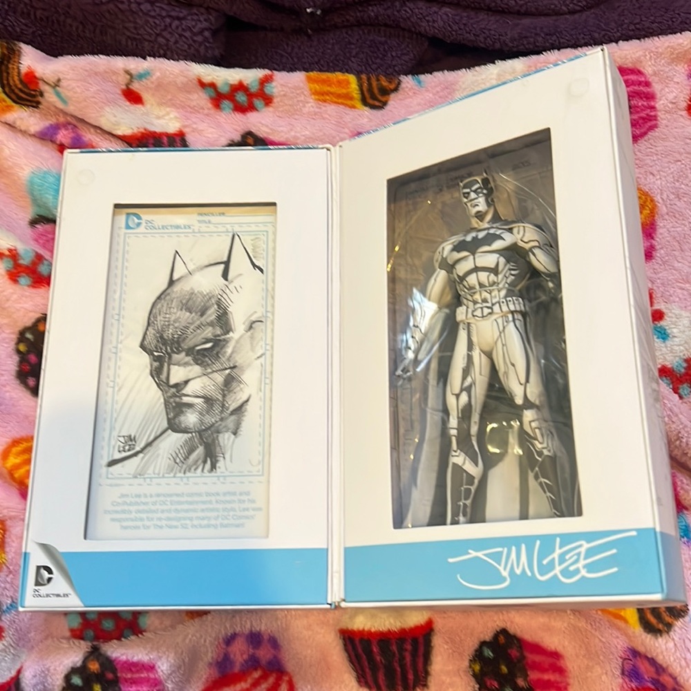 Batman black and white action figure Jim Lee